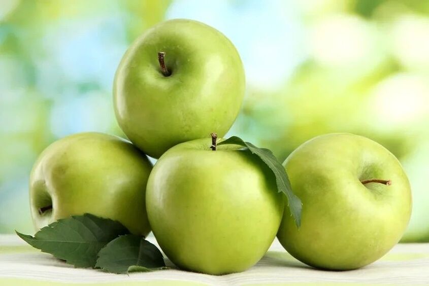 düşük karbonhidratlı bir diyette yeşil elma